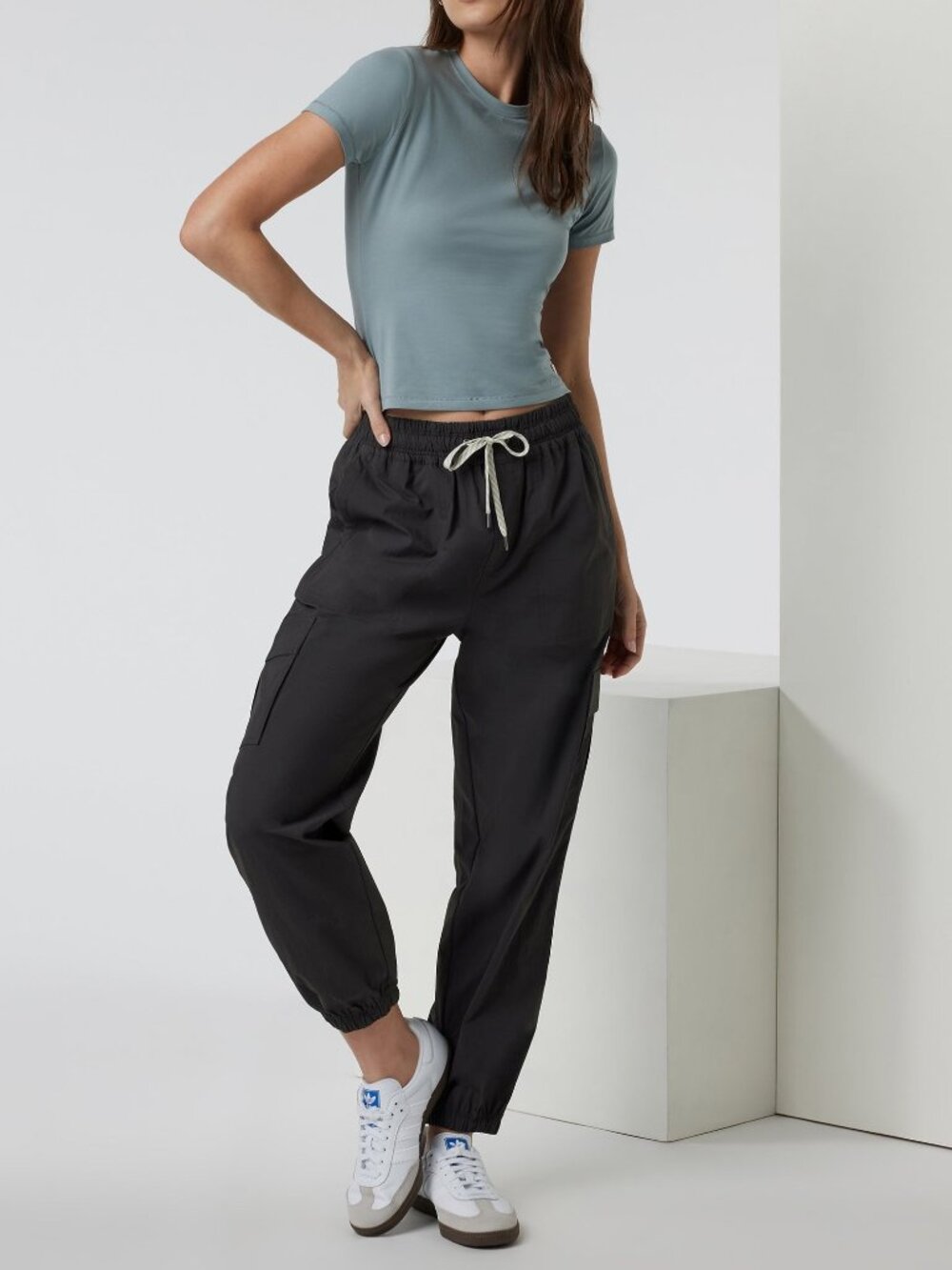 Vuori Jogger Cargo Pants Colour Vintage Black Size Large